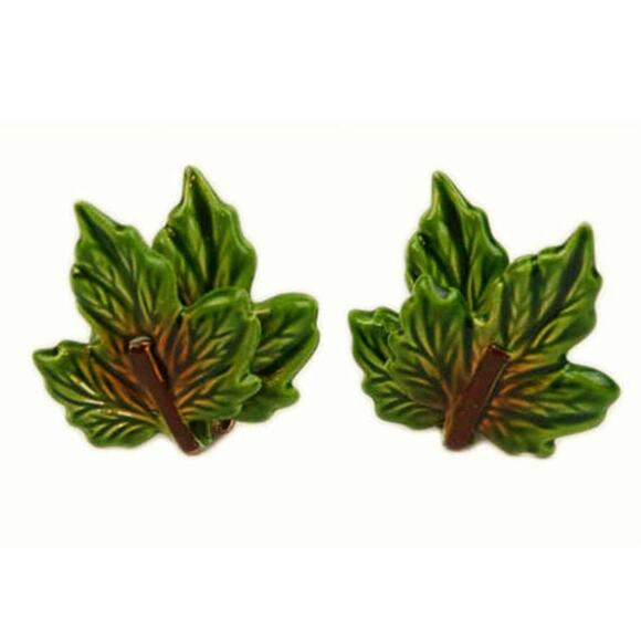1960s Green & Brown Enamel on Metal Leaf Autumn Fall Figural Clip Earrings - Picture 1 of 3